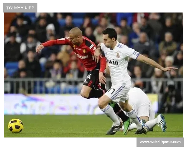 阿尔瓦罗罗德里格斯扣射绝平，青训叛刃刺痛皇马